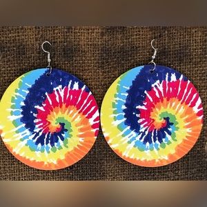 Round tie dye hippie earrings.
